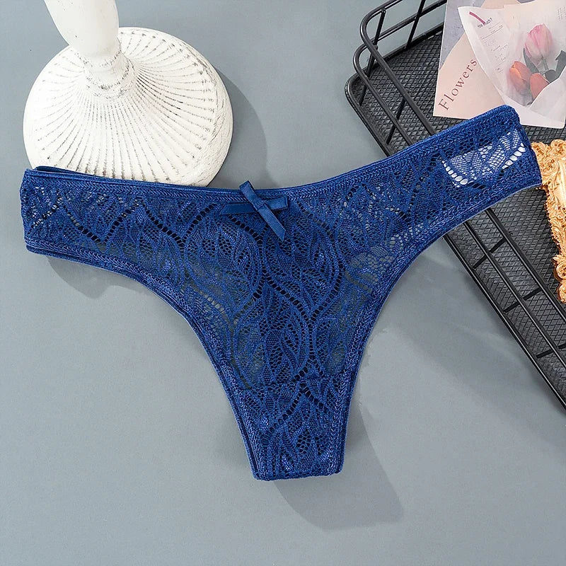 Sexy Lace Panties Low Waist G-Strings Female Hollow Out Thongs Breathable Thongs Underwear Women Sexy Underpants