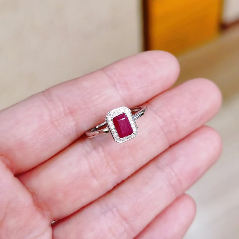 Classic 925 Silver Ruby Ring 6*4mm Natural Ruby Ring with D Color Moissanite Side Gemstones Gold Plated Silver Jewelry for Girl