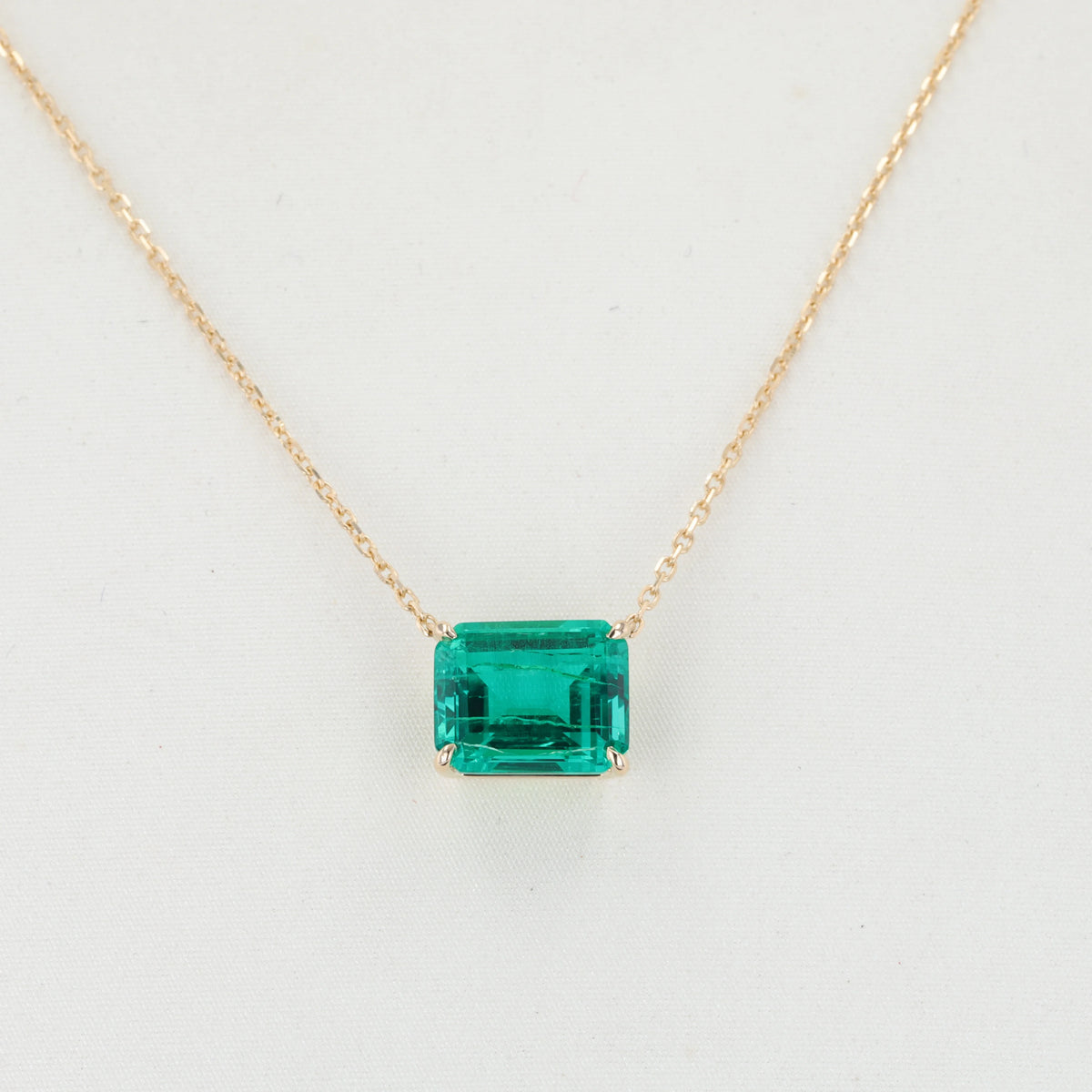 Gemstone Necklace, 14K Gold, Colombian Emerald Pendant Necklace, Women's Necklace, Trendy Accessory