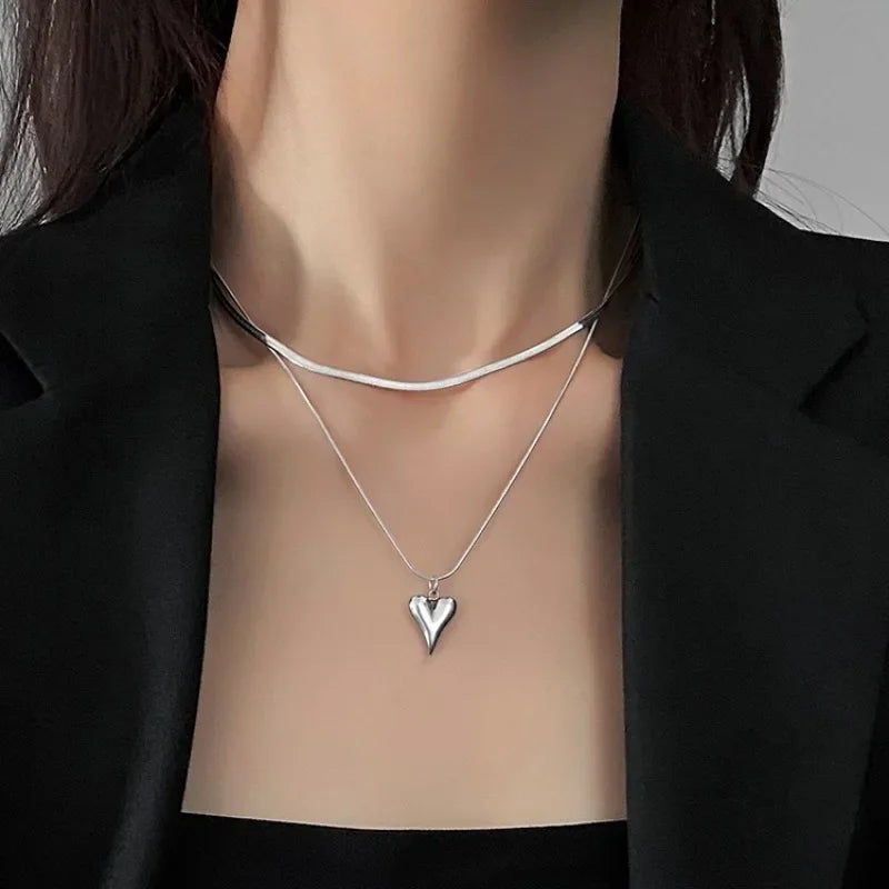 Double Layered Love Heart Pendant Necklace for Women Simple Neck Chain Jewelry Y2k Jewelry Choker Gothic Necklace for Women