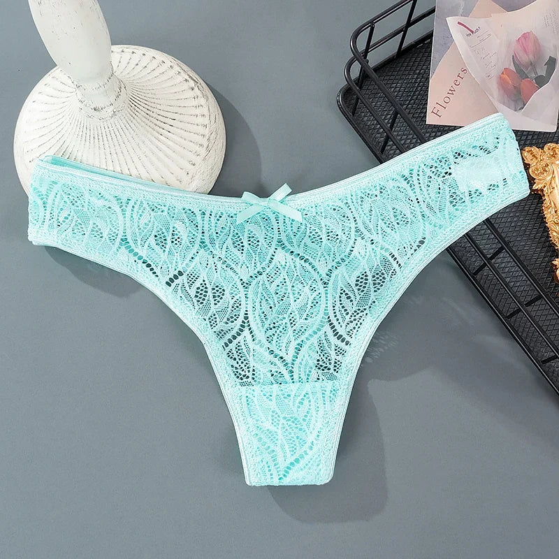 Sexy Lace Panties Low Waist G-Strings Female Hollow Out Thongs Breathable Thongs Underwear Women Sexy Underpants