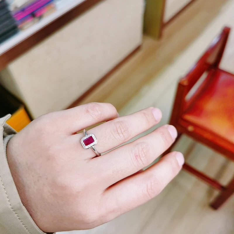 Classic 925 Silver Ruby Ring 6*4mm Natural Ruby Ring with D Color Moissanite Side Gemstones Gold Plated Silver Jewelry for Girl
